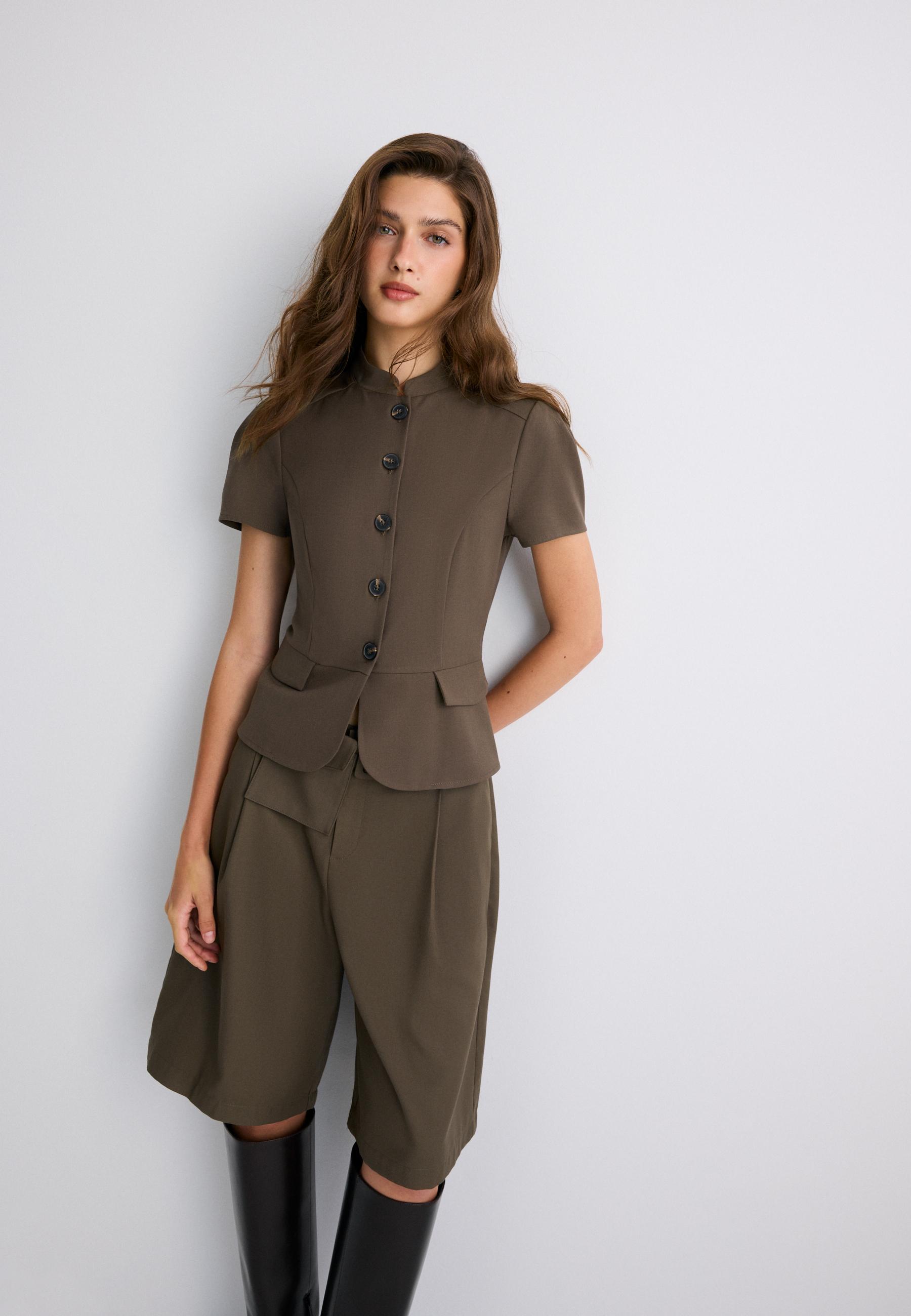 Fitted short sleeve shirt — Brown