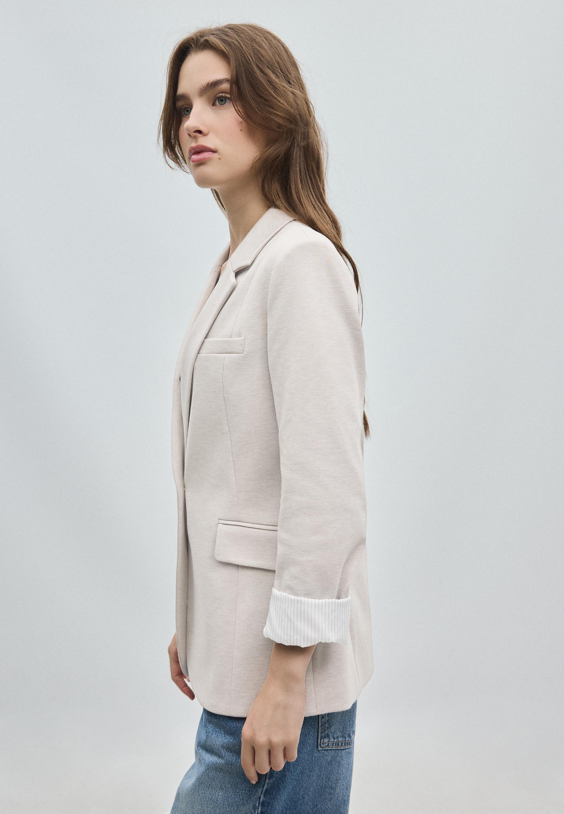Basic knit blazer — Vanilla