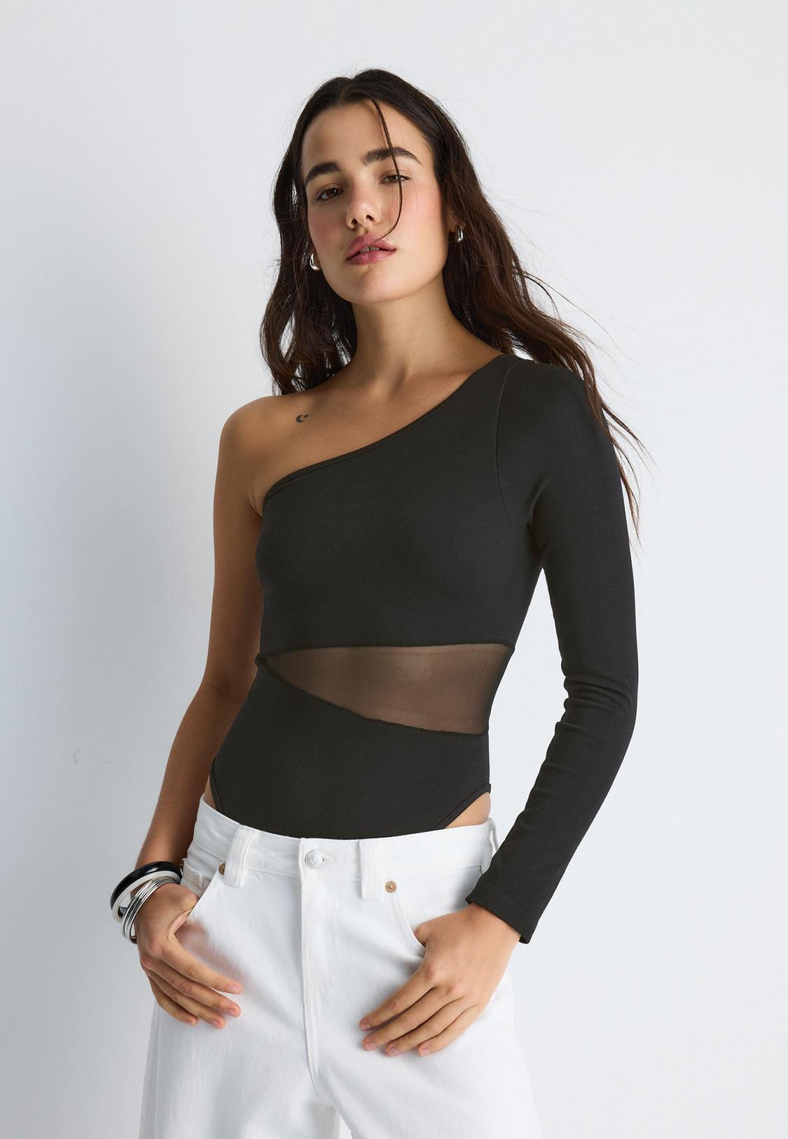 Que porter avec un haut transparent ? - Bien habillée