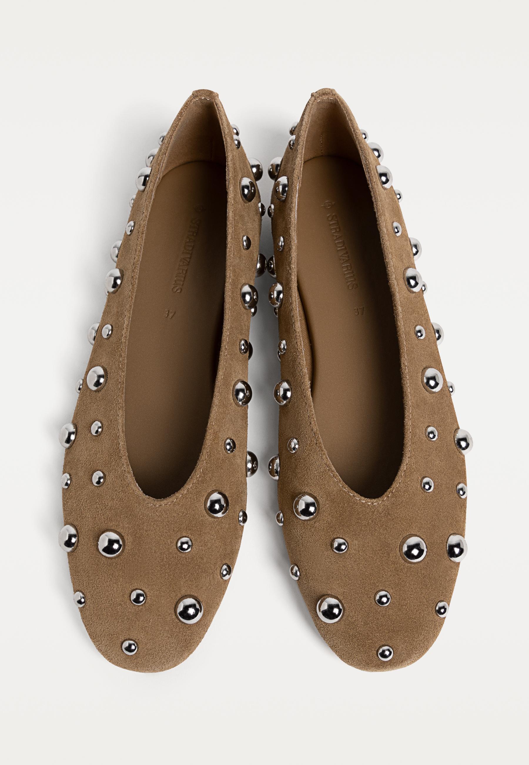 Zachte leren ballerina - Mode voor dames | Stradivarius Netherlands