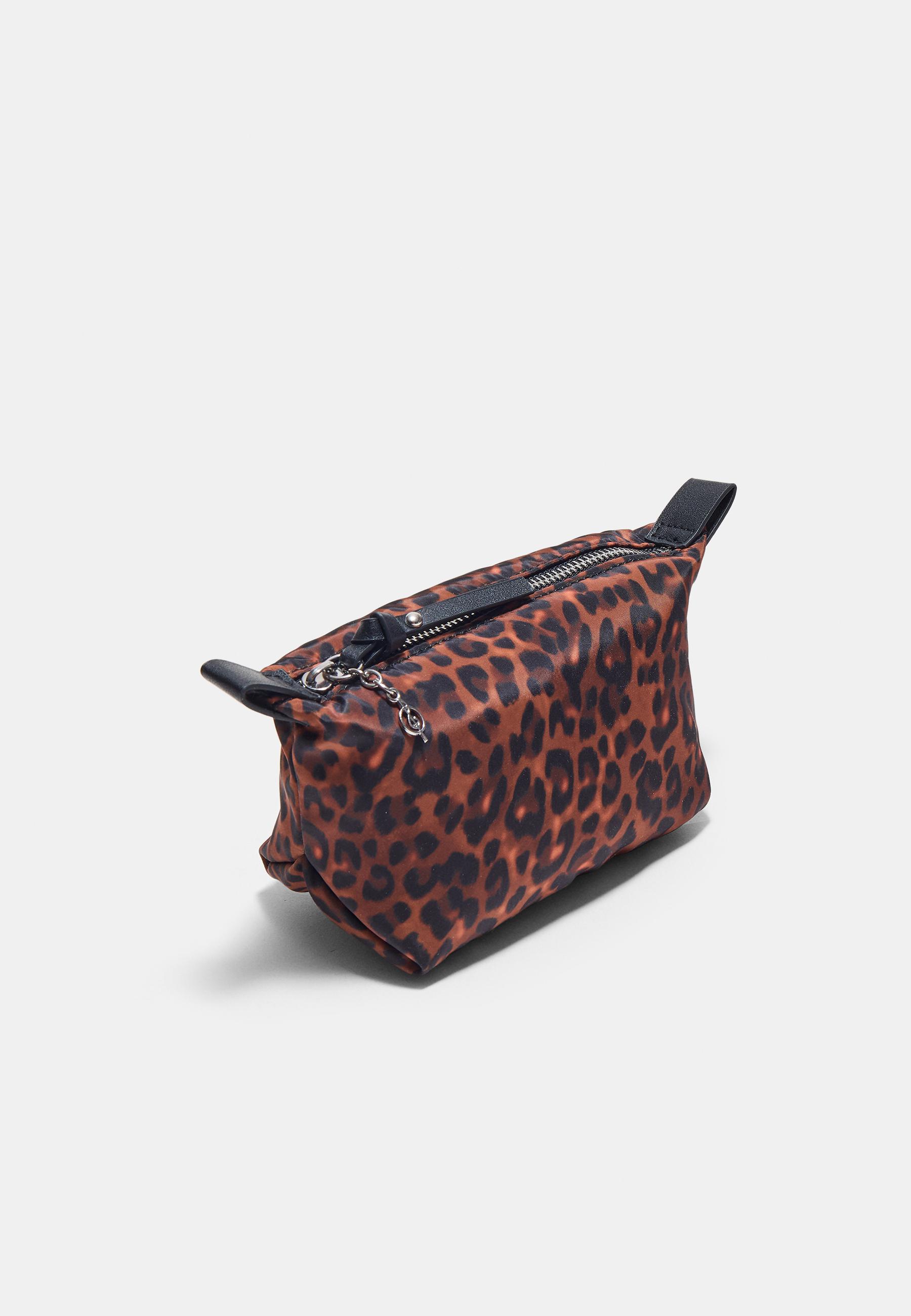 Leopard print wash bag — Brown