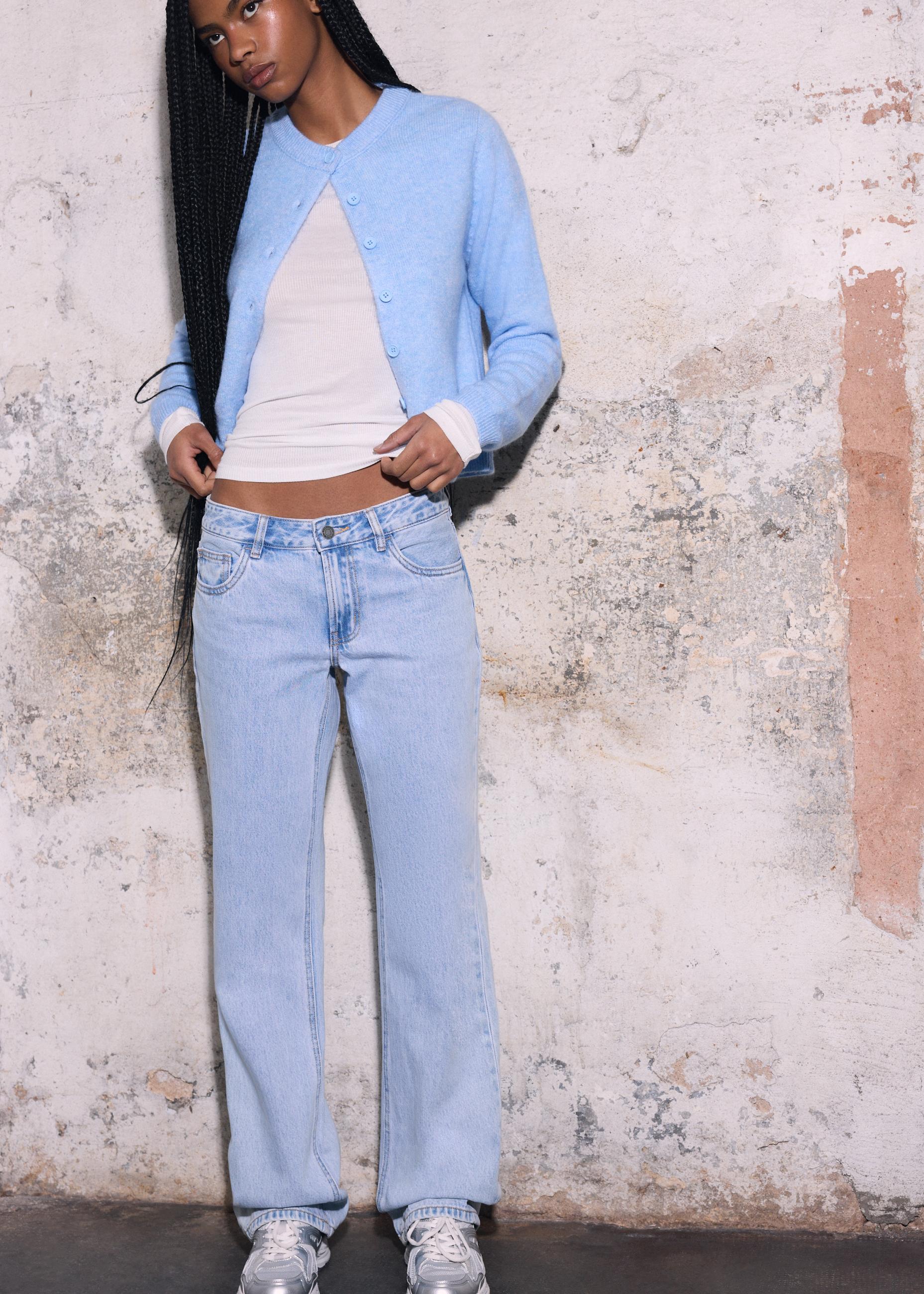 Low-rise straight leg jeans — MEDIUM LIGHT BLUE DENIM
