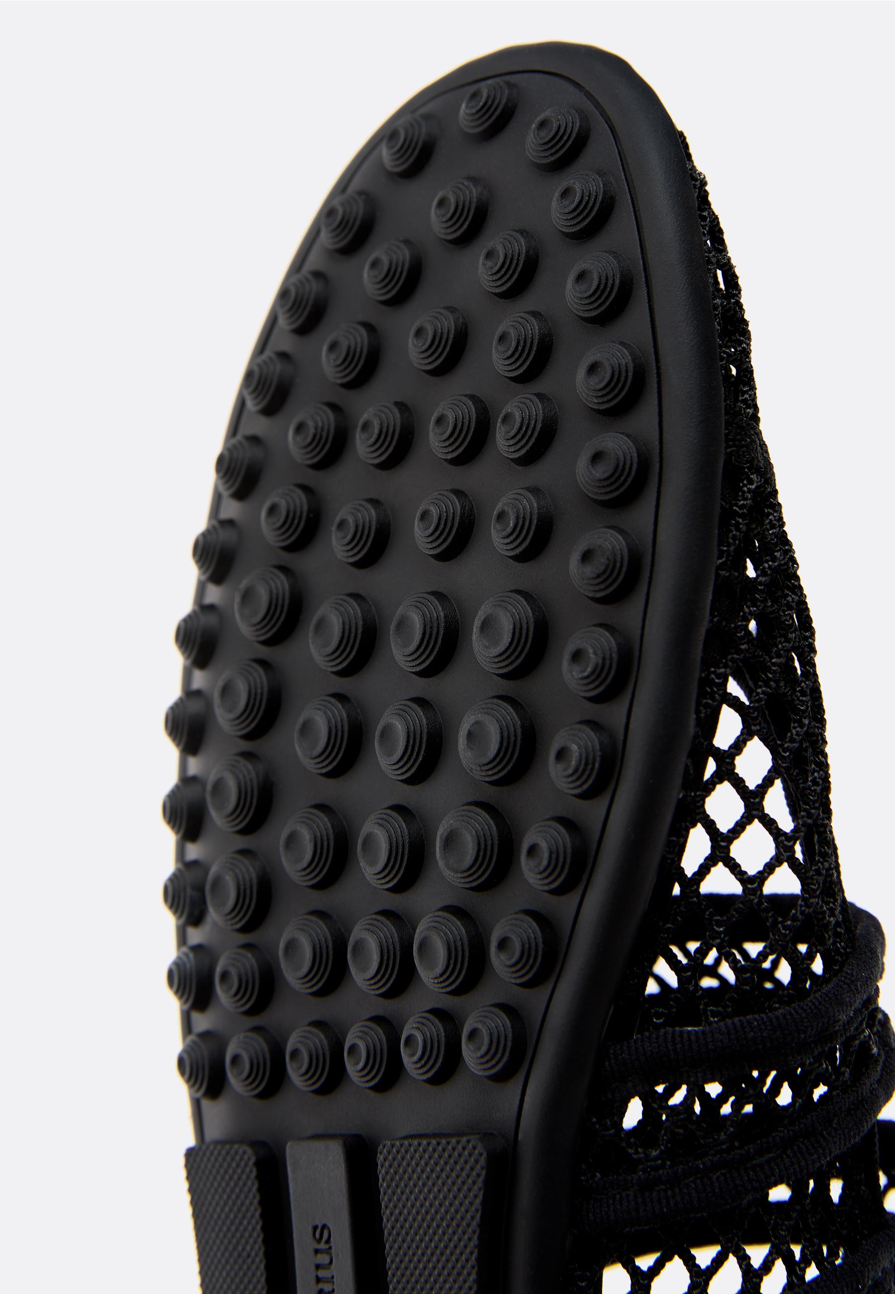 Mesh sneakers — BLACK