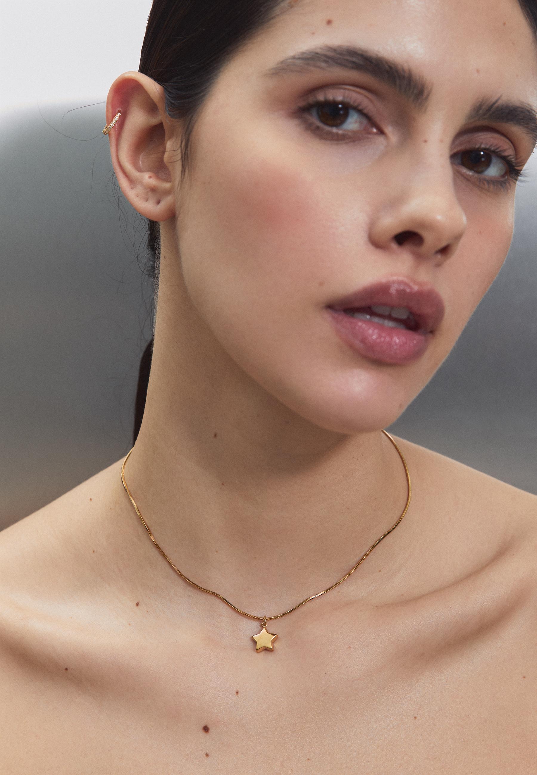 Set of 2 waterproof star & heart necklaces — Yellow