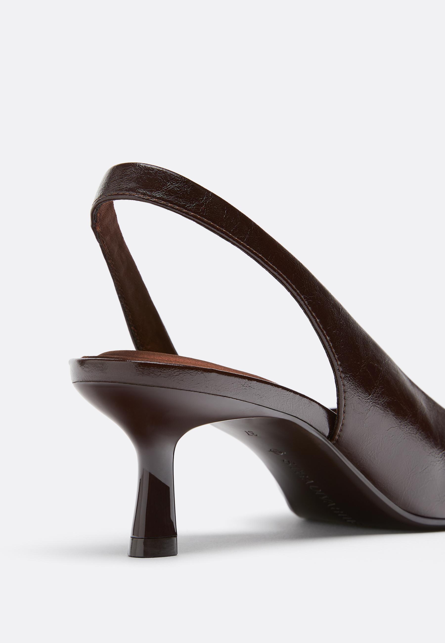 Basic kitten heel shoes — BROWN