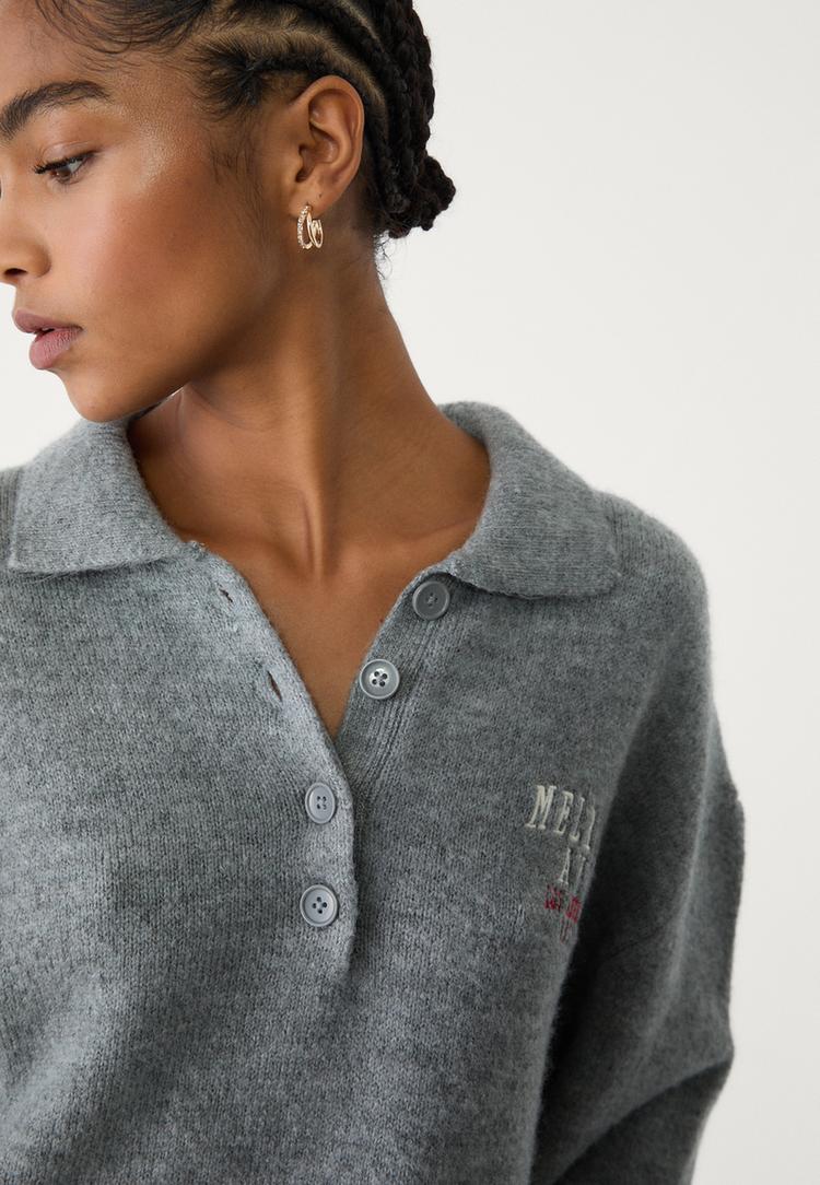pull polo en maille a boutons