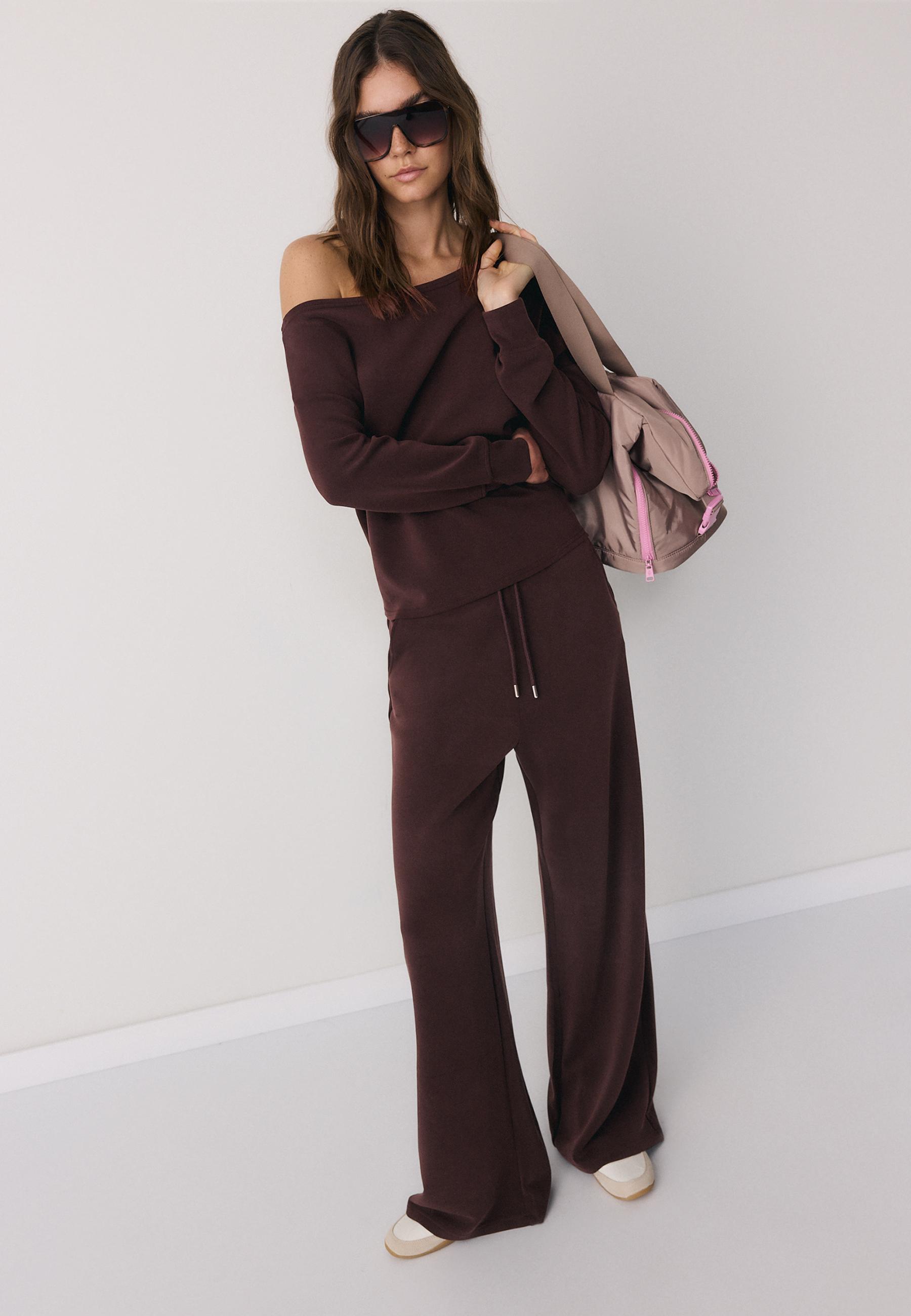 Soft-touch palazzo joggers — Brown