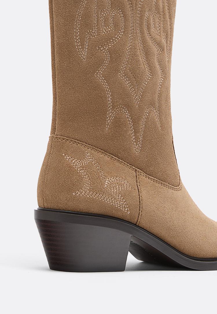 cowboylook-stiefel-aus-rauleder
