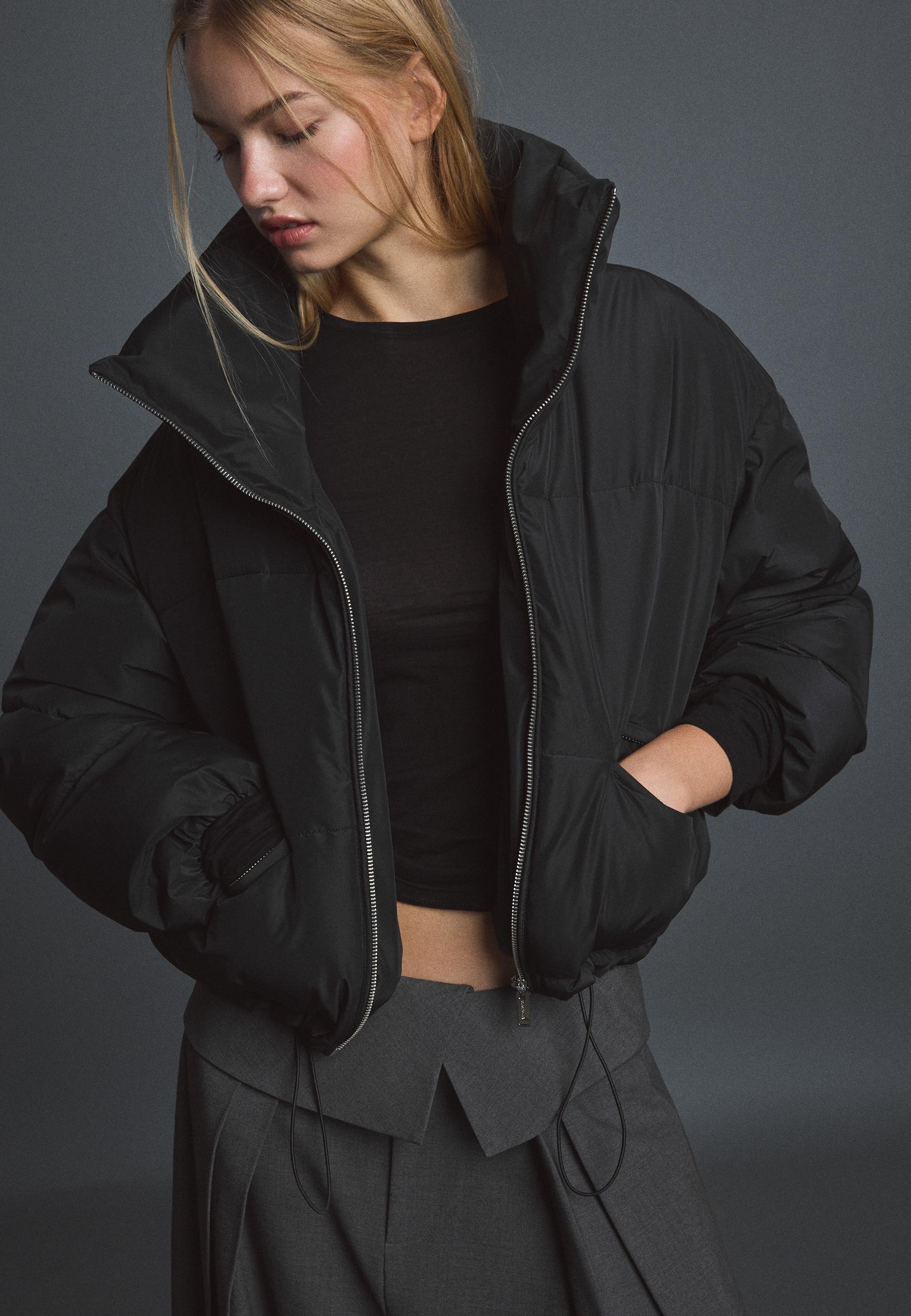 Stradivarius Dik yaka crop şişme mont