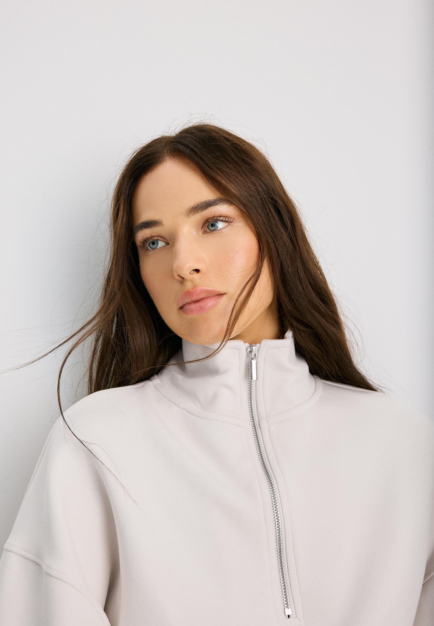 B10 Zip-up sweatshirt with collar — Vanilla