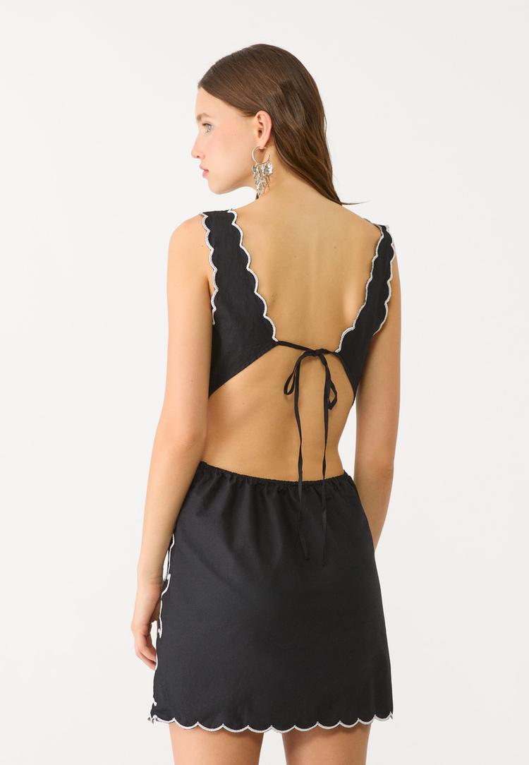 vestido corto bordado palmeras