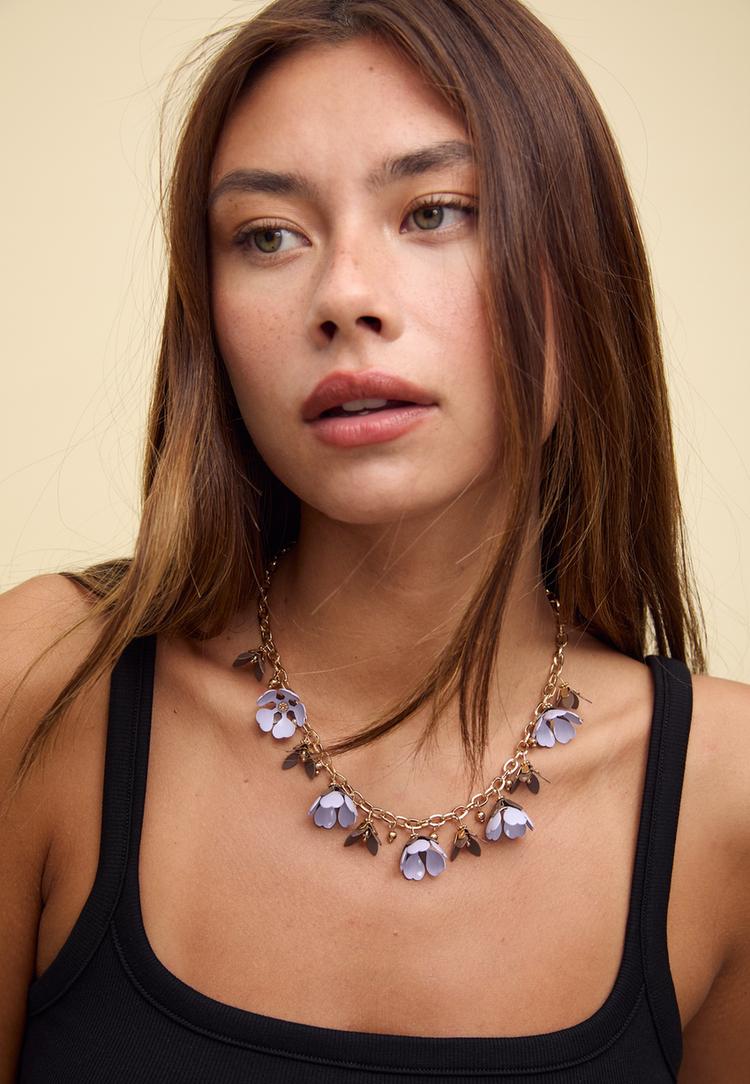 collar charms flores