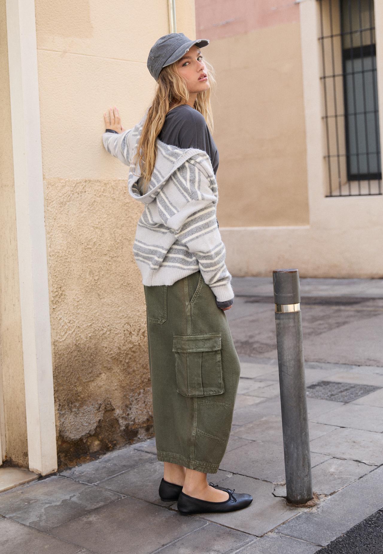 Twill cargo Bermuda shorts — Khaki