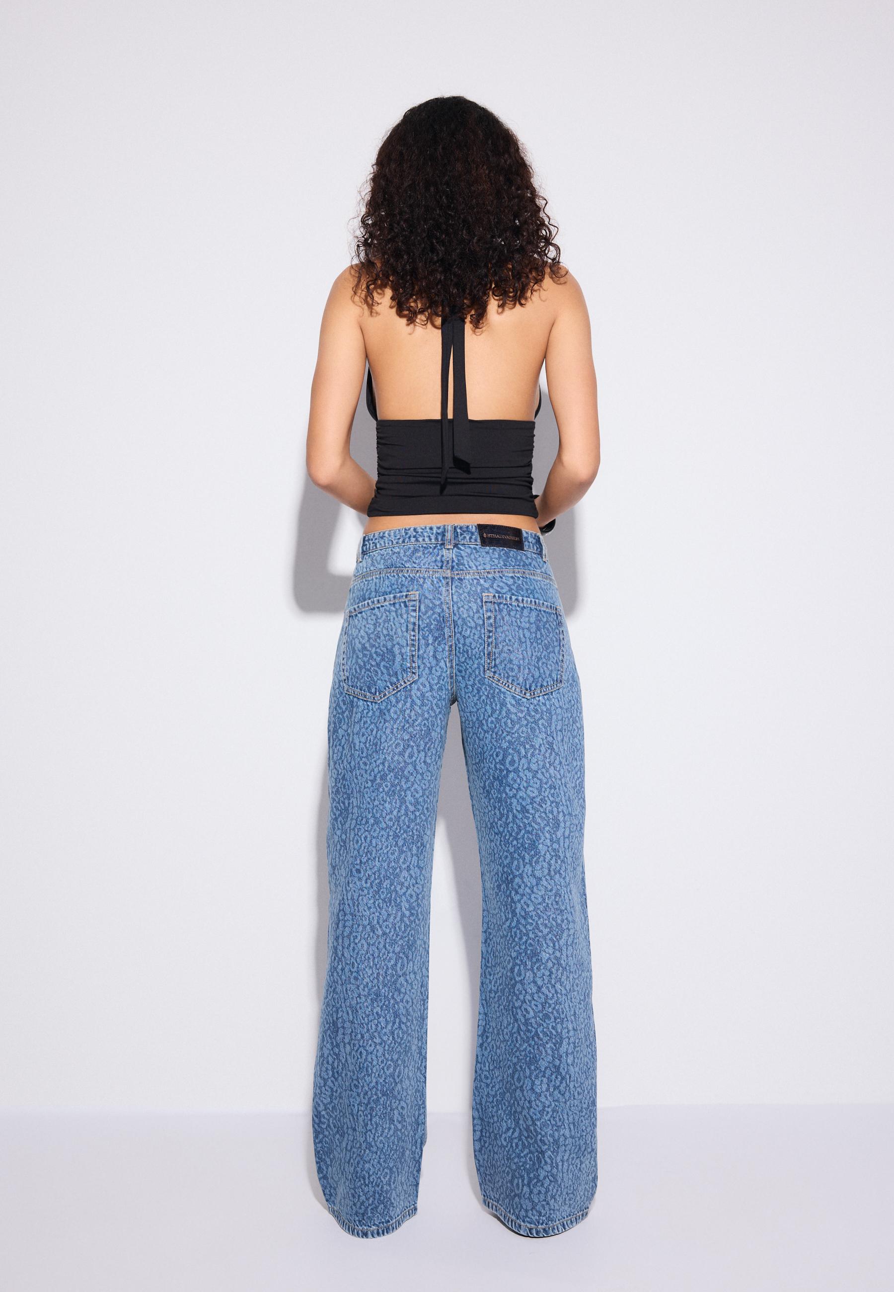 Leopard print straight-leg jeans with rhinestones — MEDIUM BLUE DENIM