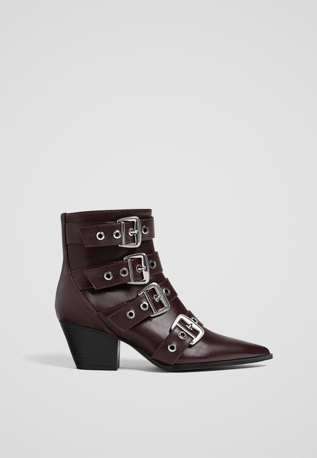 High-heeled ankle boots with buckles