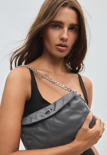 Quilted shoulder bag with chain — Dark grey 2