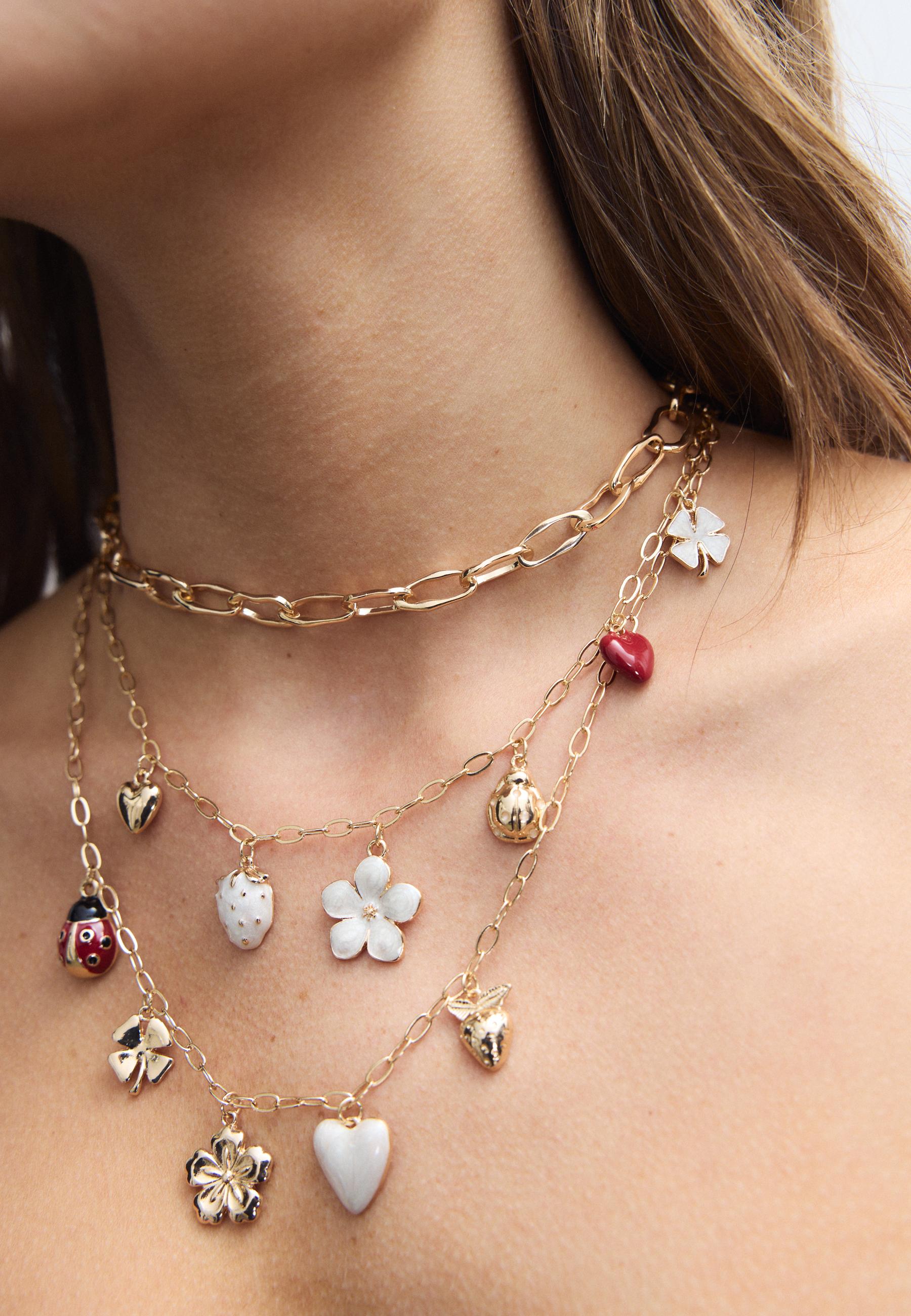 Set of 3 multi-charm necklaces — Gold
