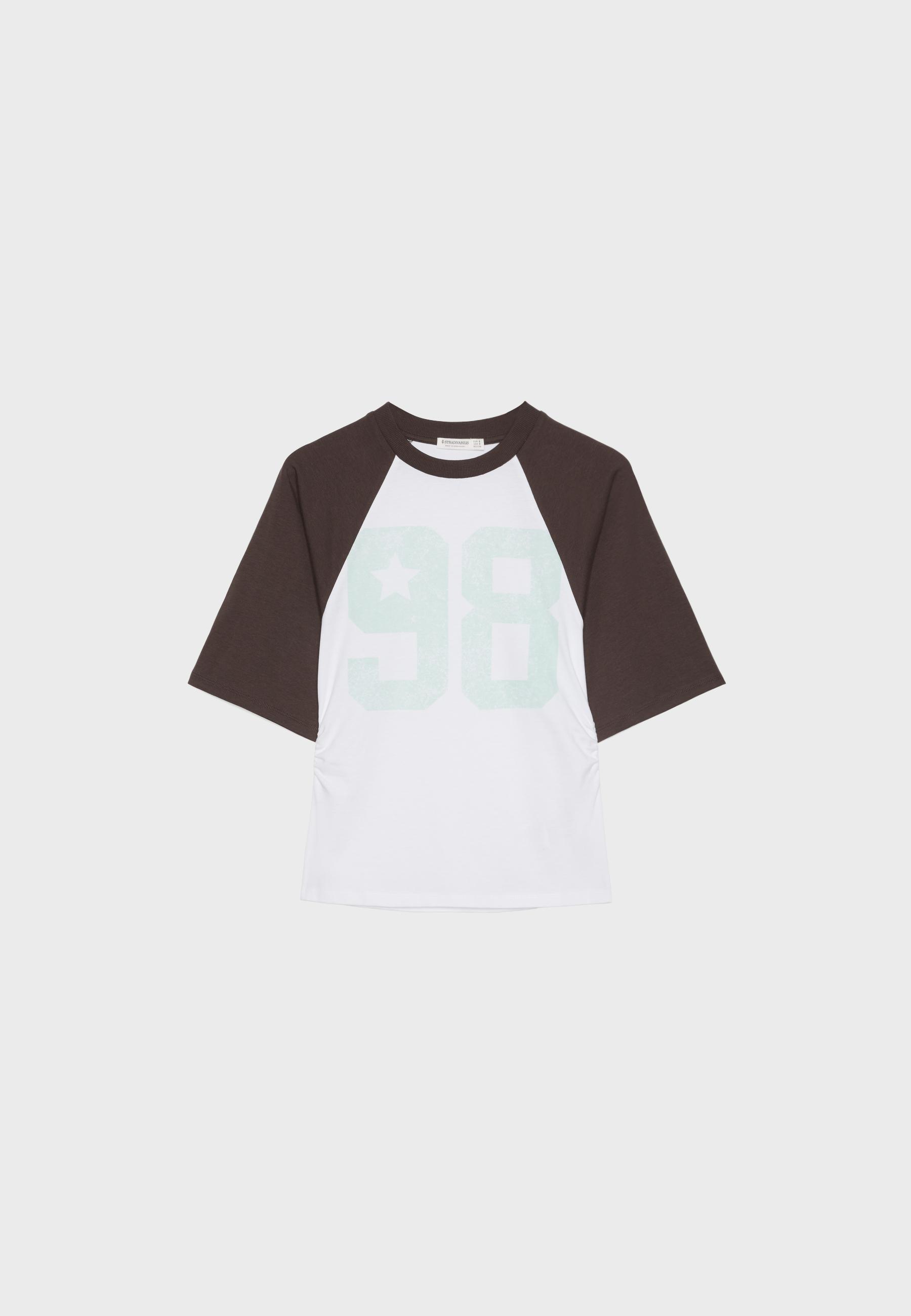Raglan sleeve T-shirt with gathers — Brown