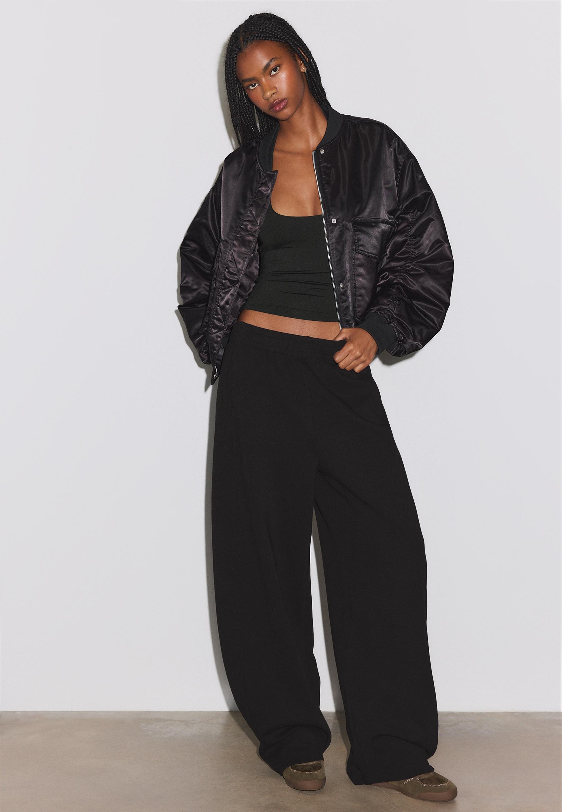 Barrel jogger trousers — Black