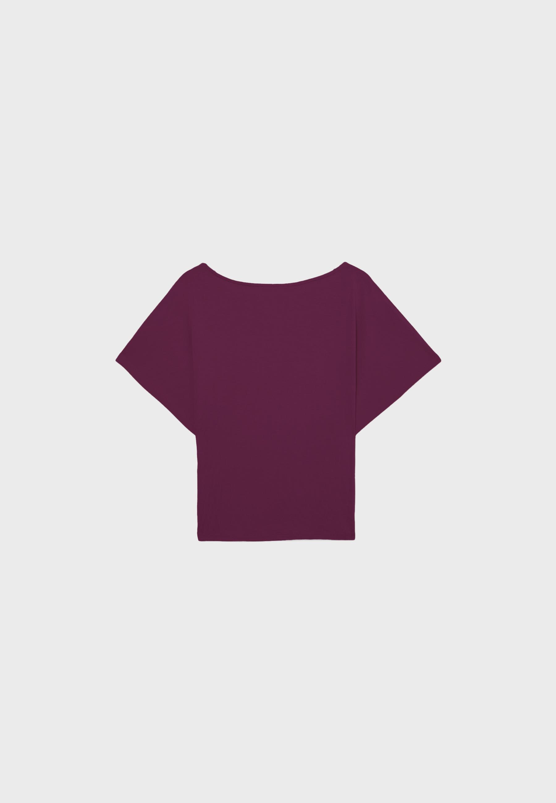 Short sleeve boat neck T-shirt