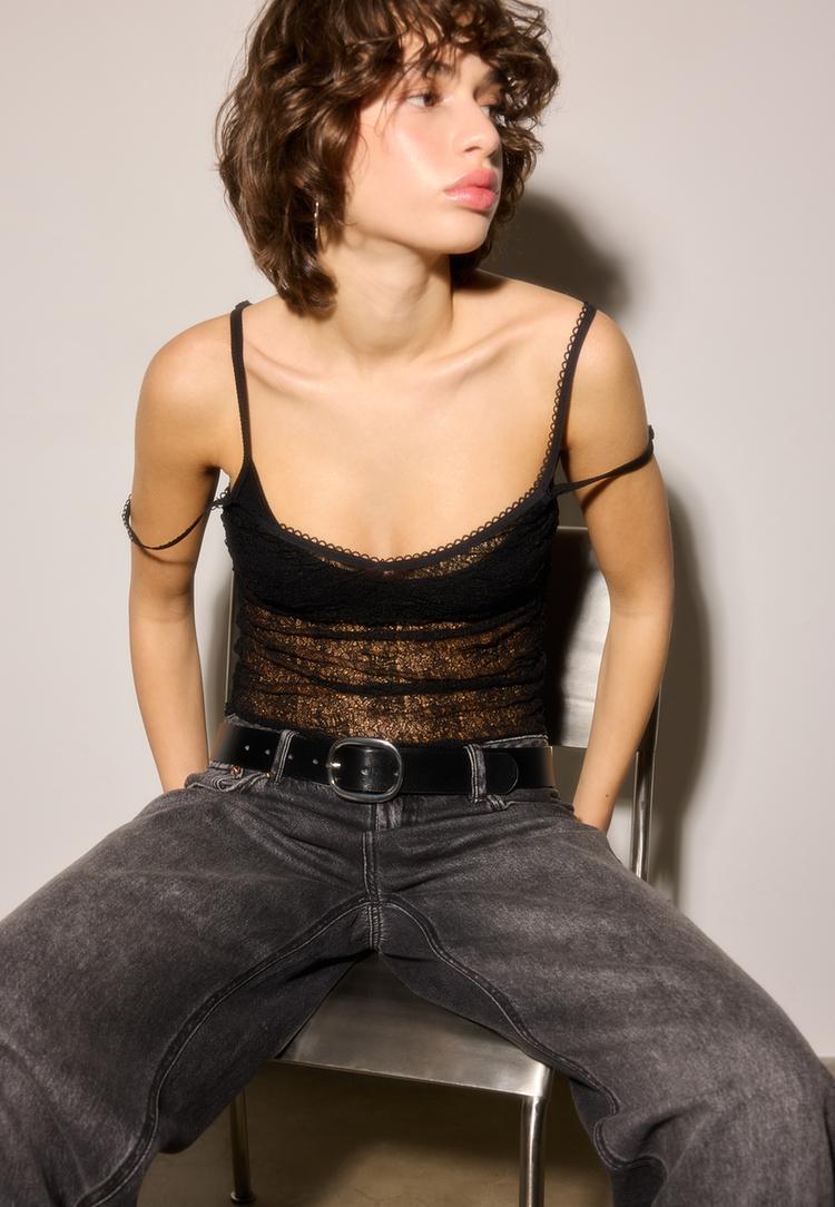 Stradivarius Τοπ Δαντέλα Με Τιράντες Μαύρο Xs φωτογραφία