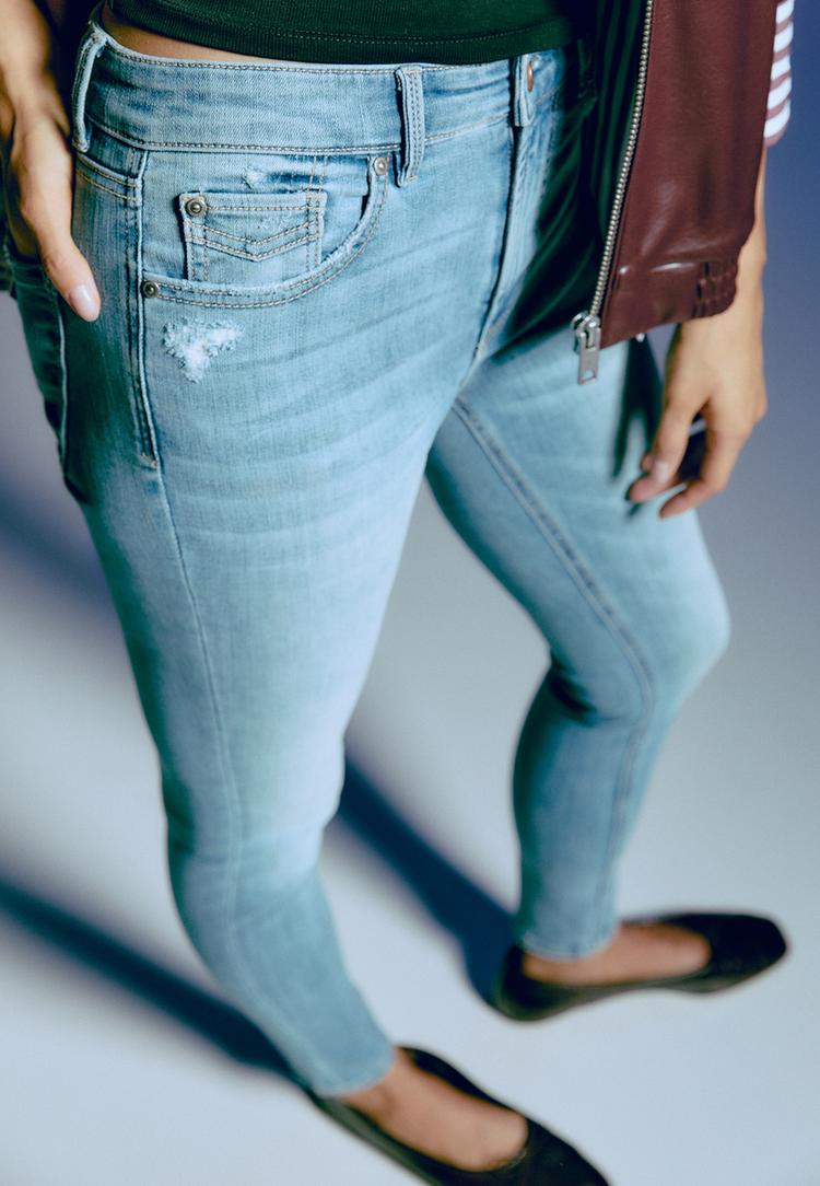 d07-regular-waist-jeans-im-skinny-fit