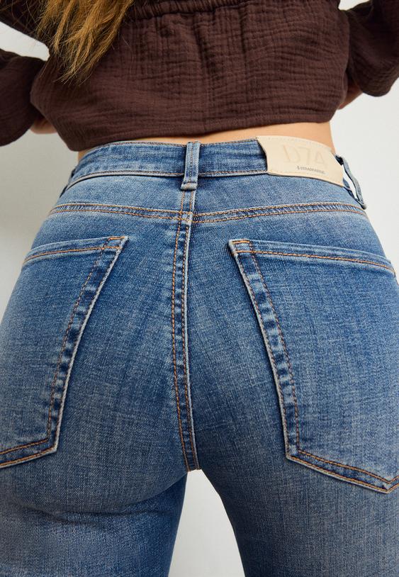 jean d74 flare stretch slit