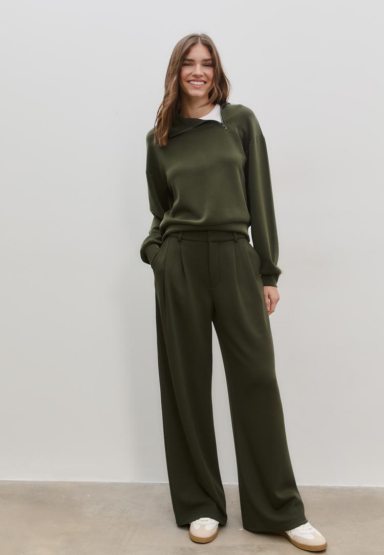 Stradivarius Nohavice Z Jemného Materiálu 0-526 34