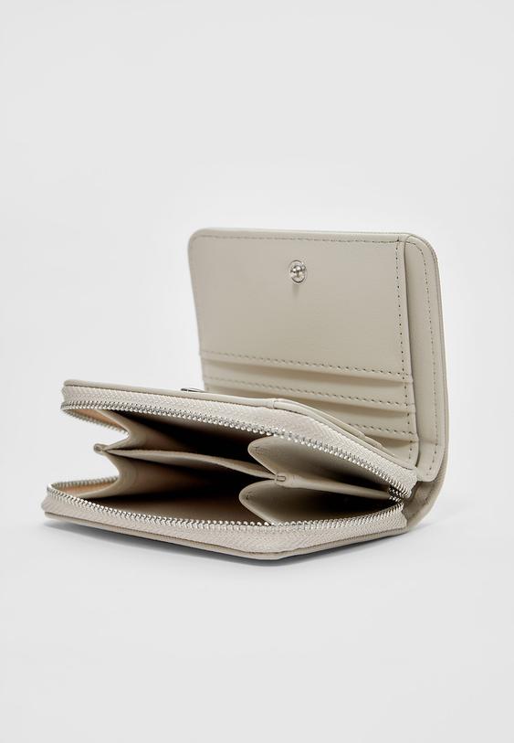 Stradivarius Rectangular Purse Ecru Os