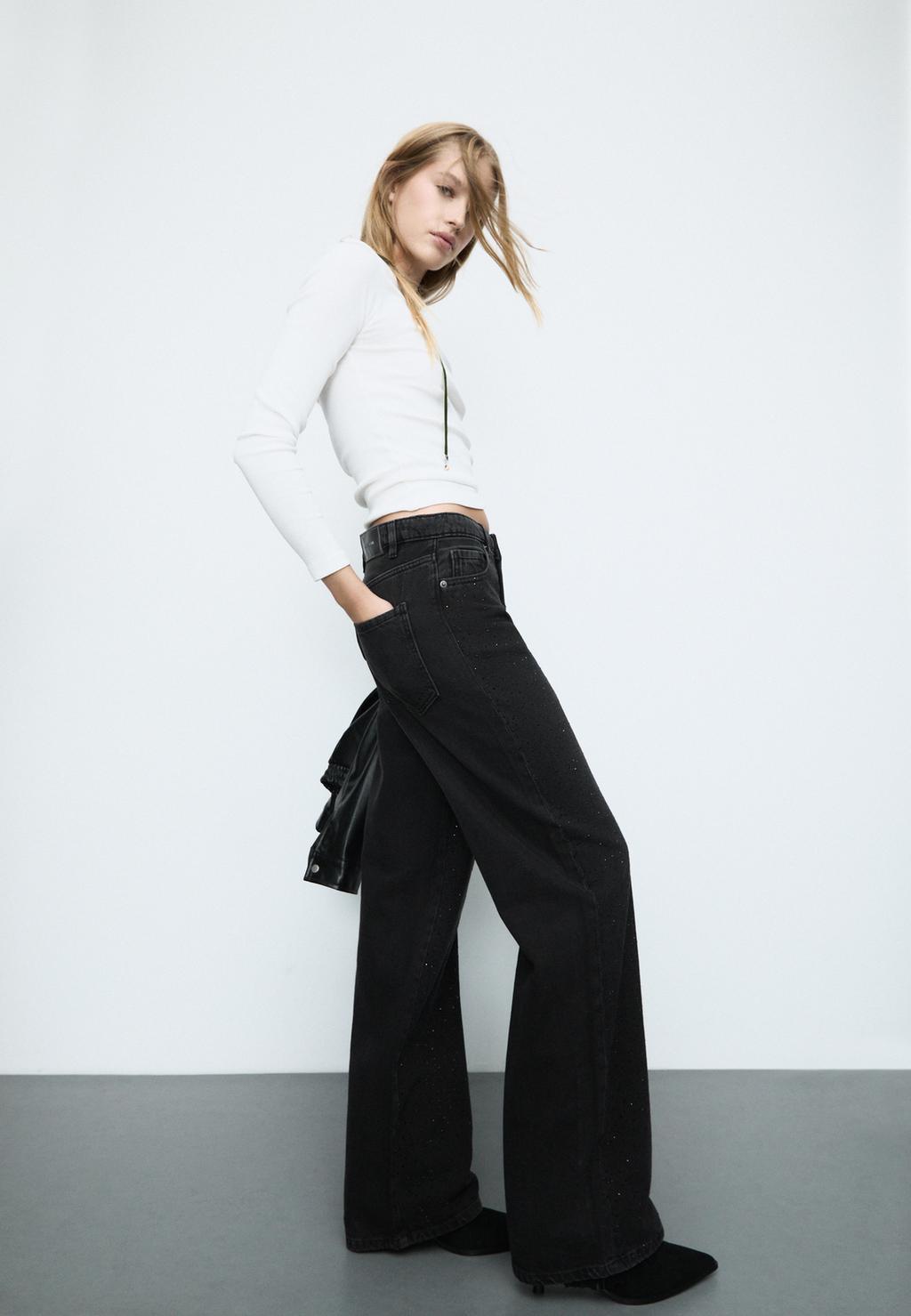 Straight-fit jeans with rhinestones