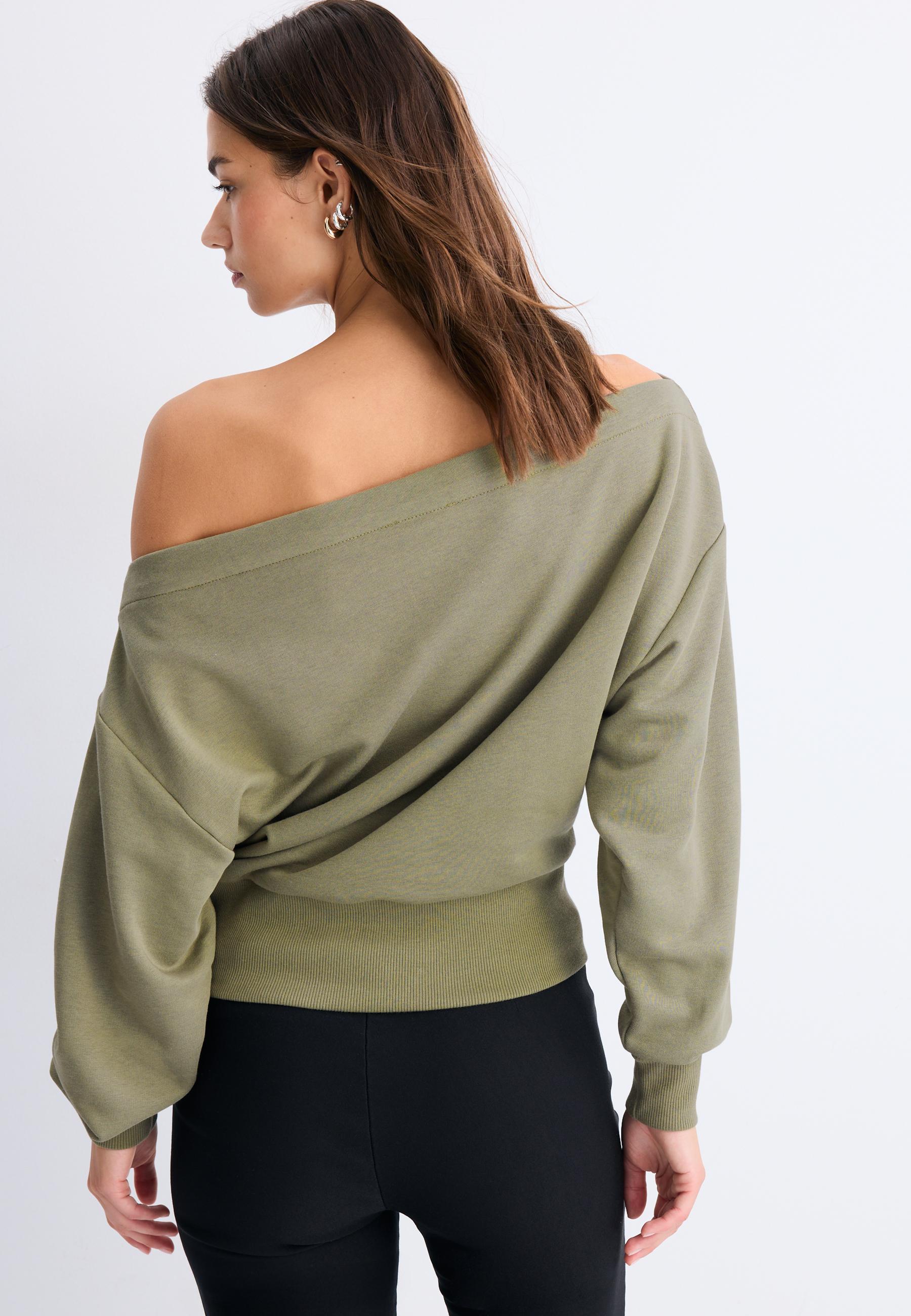 Cropped boat neck sweatshirt — Khaki