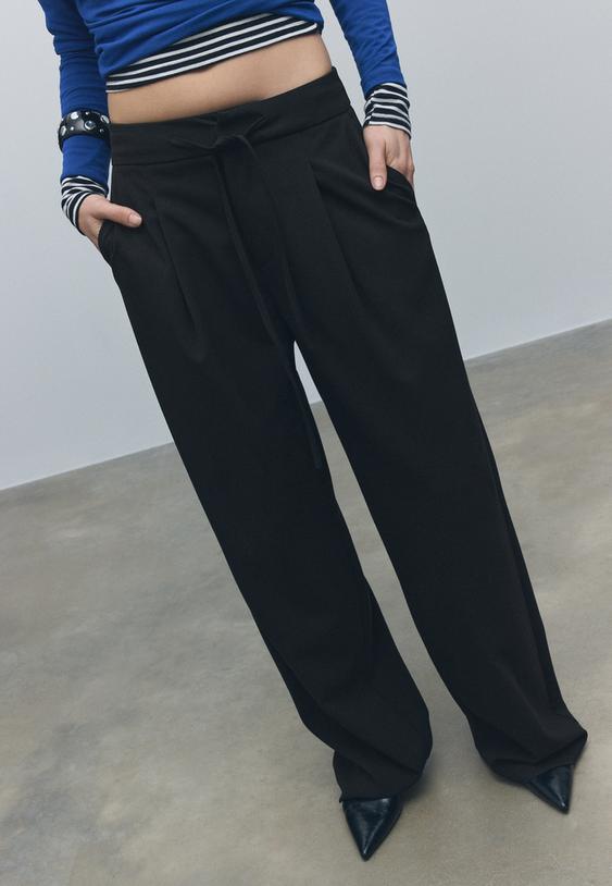 stoffhose-mit-bundfalten-und-kordelzug