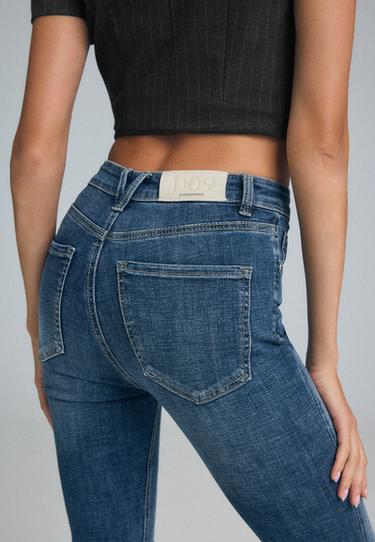 D09 Super high-waist skinny jeans — MEDIUM BLUE DENIM 6