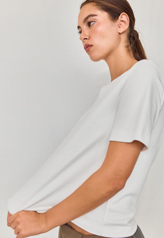 b01-basictshirt-im-regularfit-heavy-weight