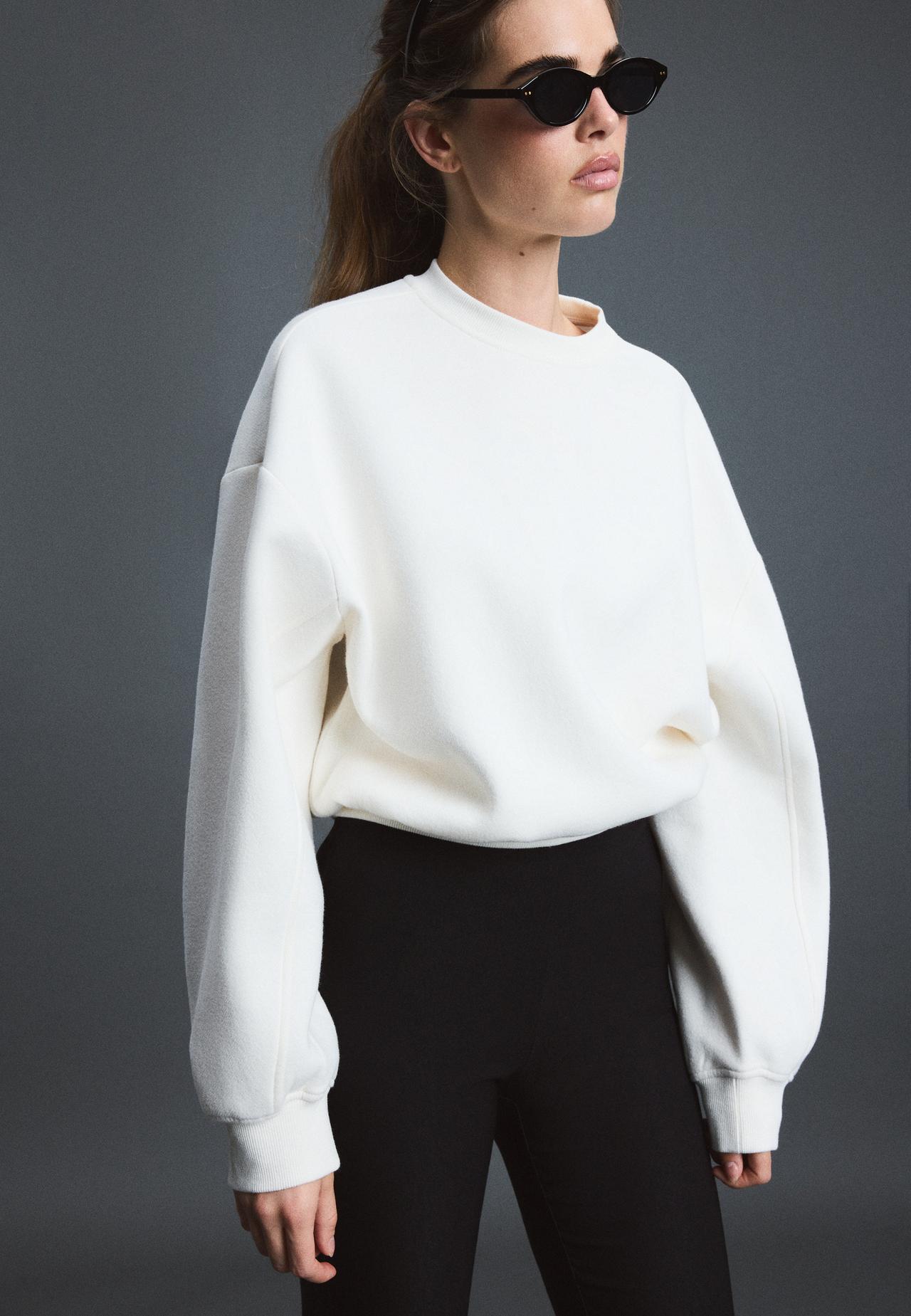Basic sweatshirt — Ecru
