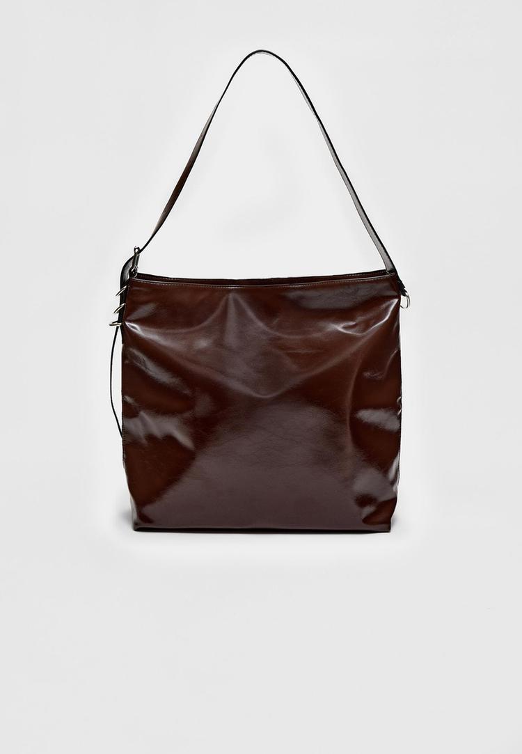 bolso bucket efecto piel