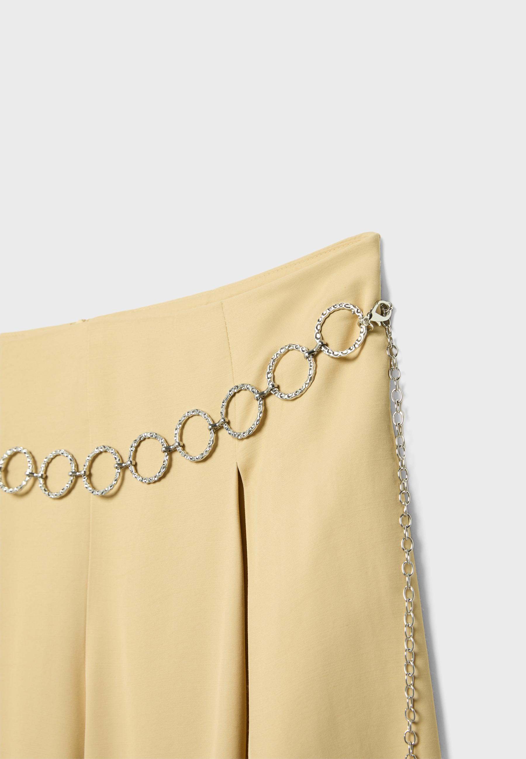 Satin trousers with chain detail — Pastel yellow