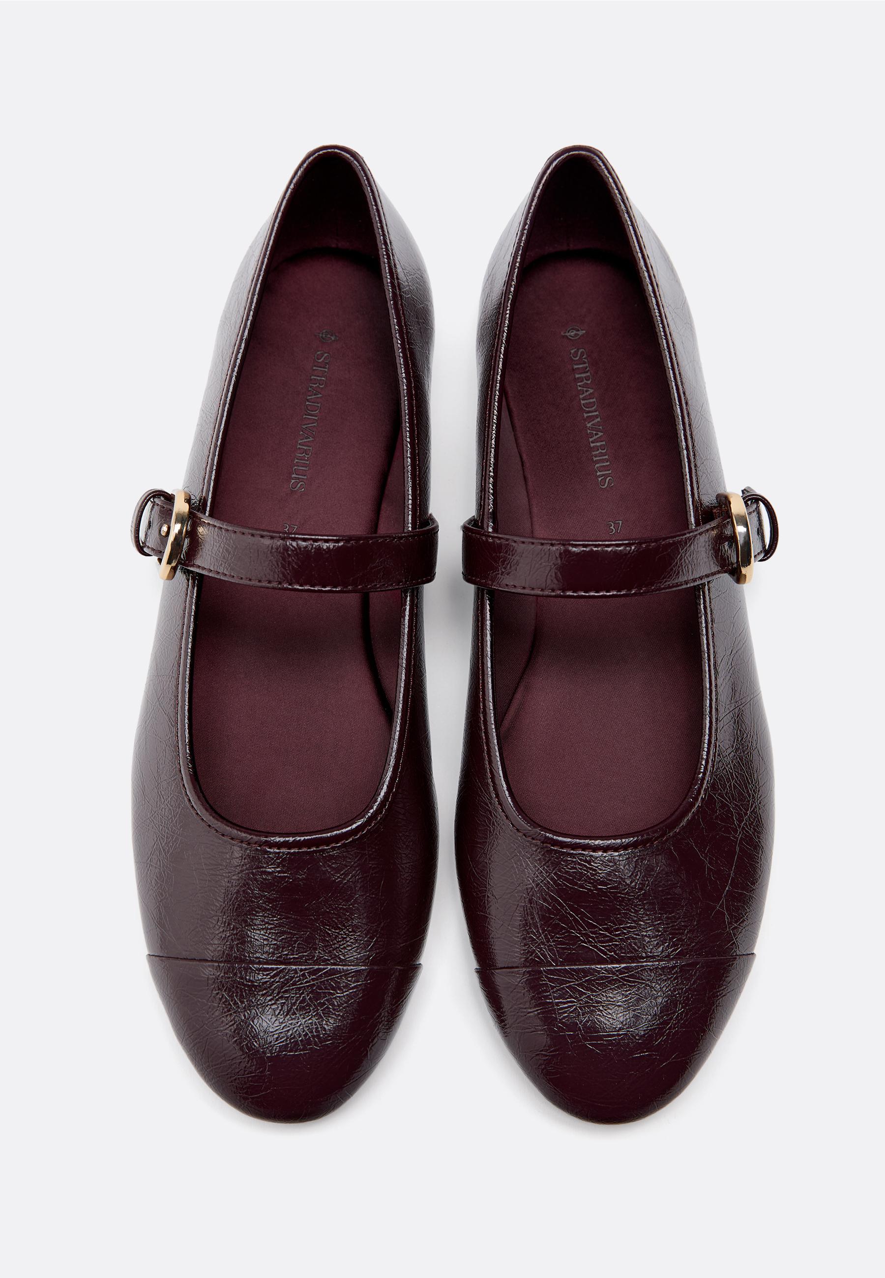 Leather effect ballet flats with toecap — BURGUNDY