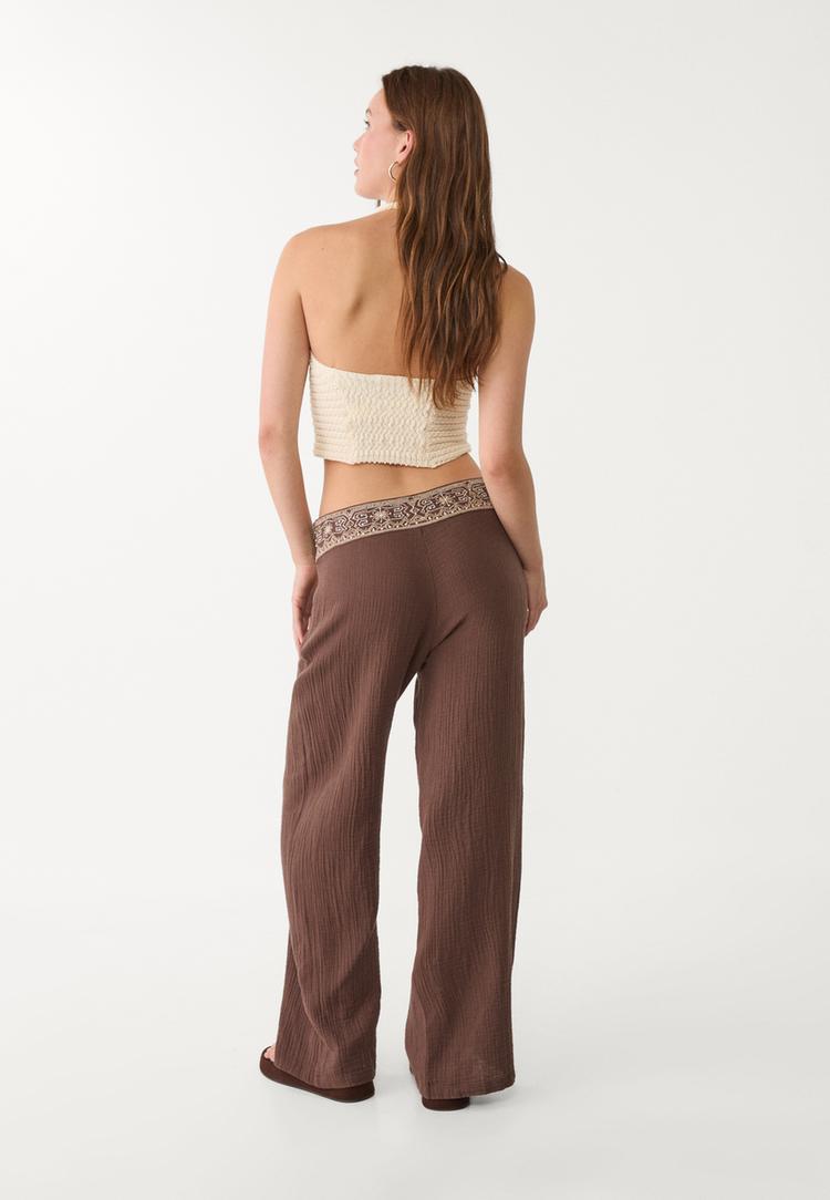 pantalon fluido bordado textura