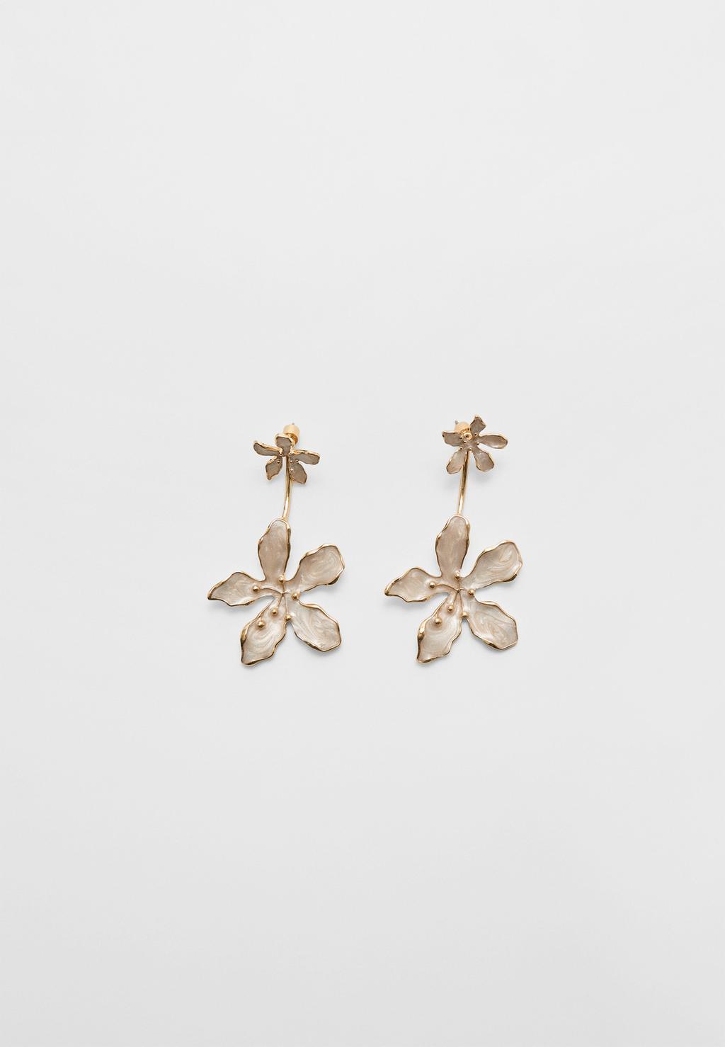 Boucles d’oreilles fleur sur le devant et à l’arrière