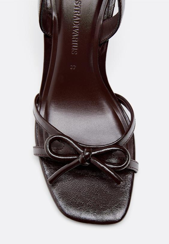 sandalias de tacao em polipele