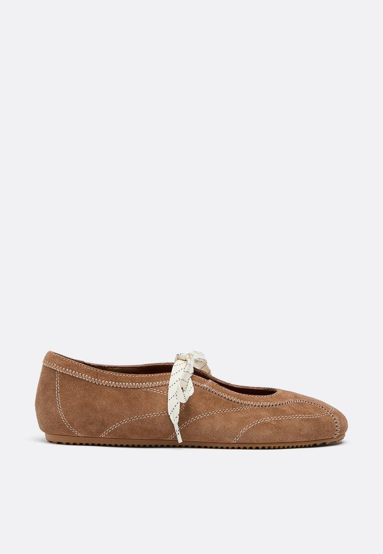 Stradivarius Δερμάτινες Sneakerinas Με Φιόγκο Μπεζ 41