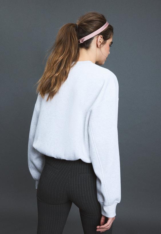 basic sweatshirt