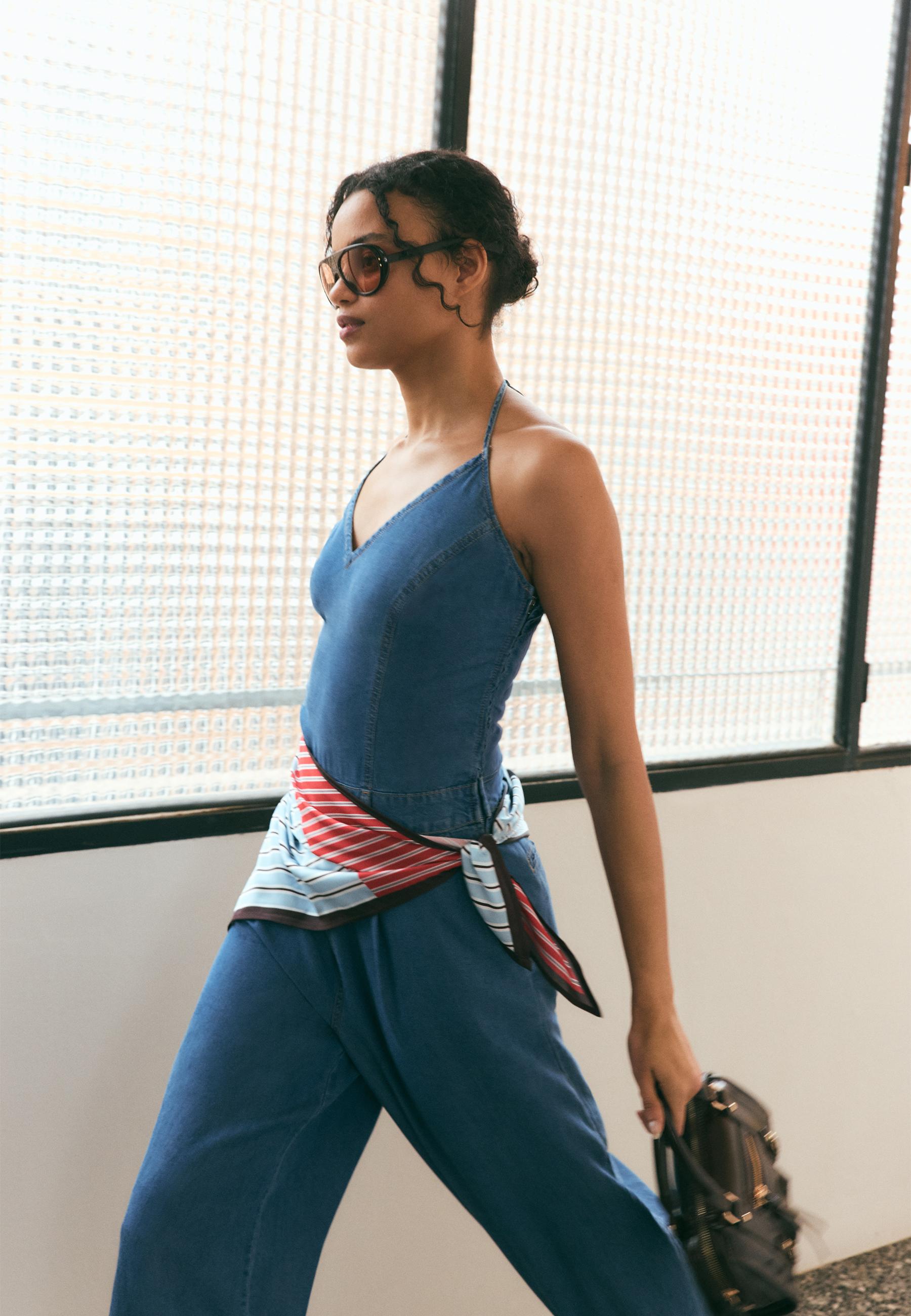 Halter fular denim tulum