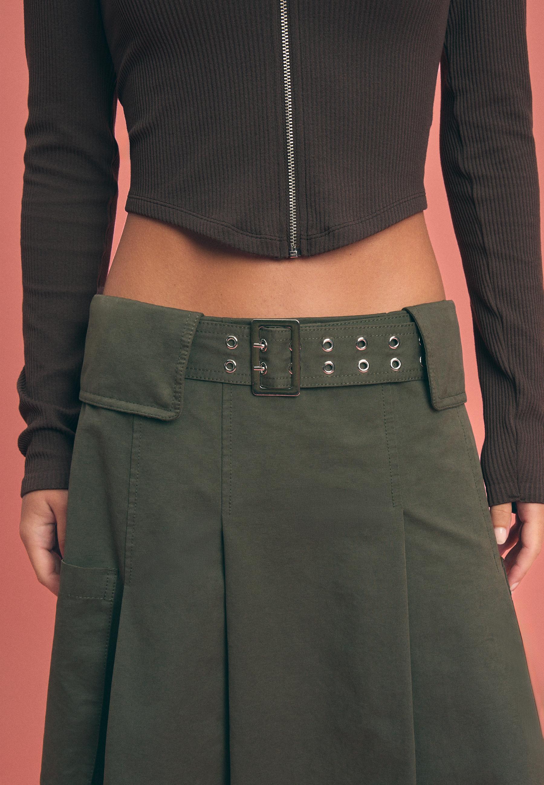 Utility pocket midi skirt — Khaki