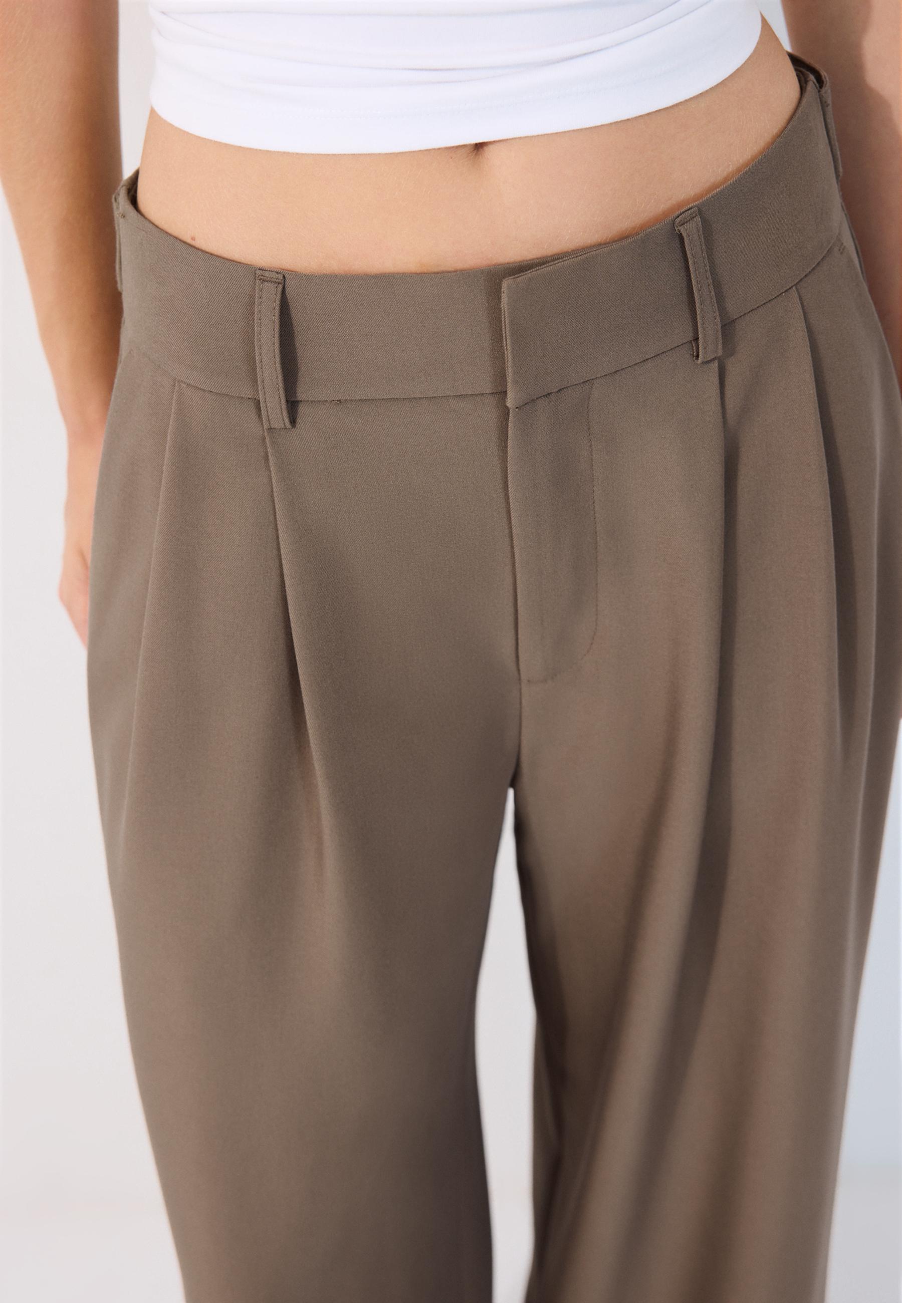 Wide-leg smart trousers with adjustable buttons — Brown