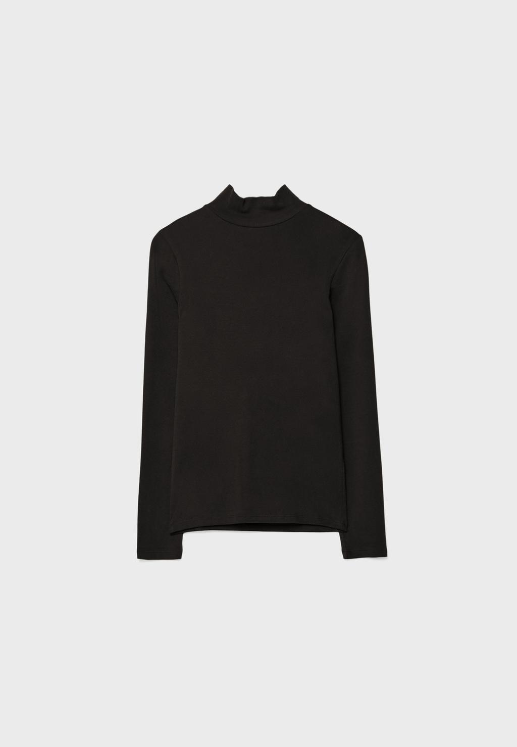Camiseta básica cuello alto