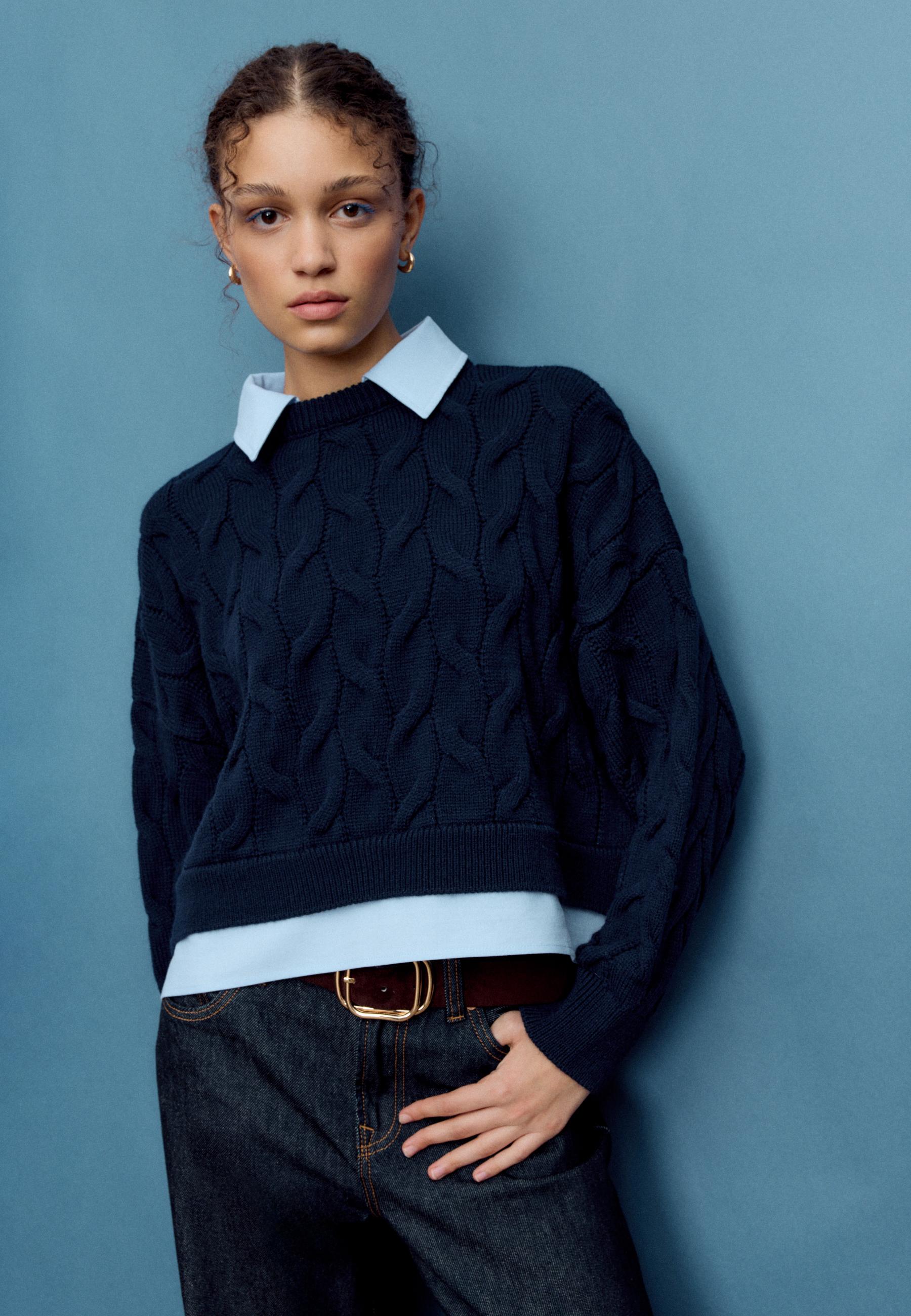 Two-fabric knit sweater with detachable collar - Women's fashion