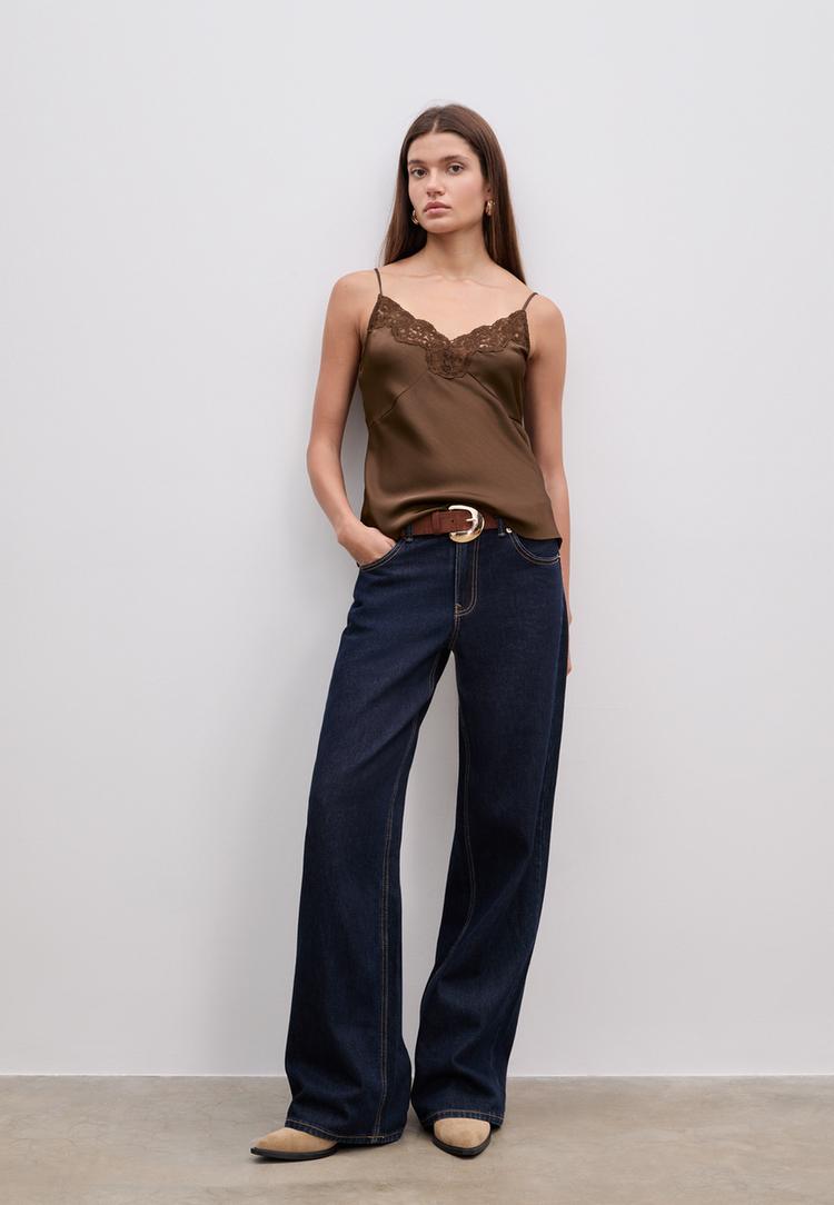 Stradivarius Top Cu Efect Satinat Și Dantelă Maro S