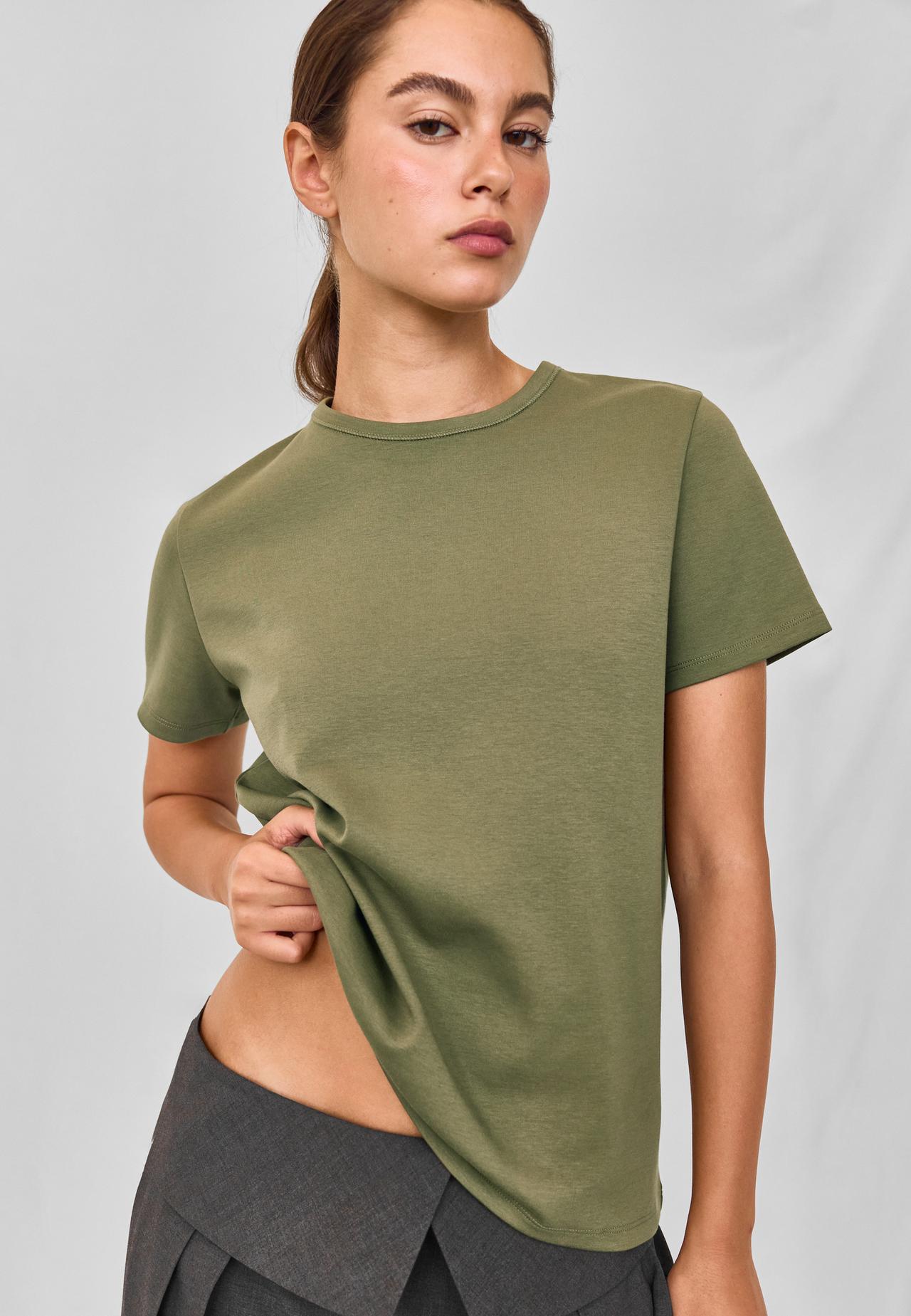 B02 Basic regular fit soft-touch T-shirt — Khaki